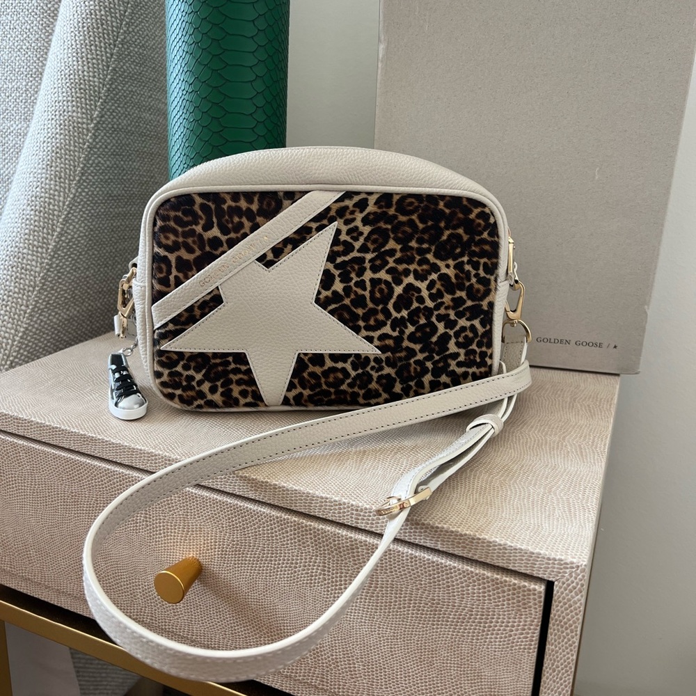 Rare Golden Goose Star Camera Bag. Milk leather. Leopard print dyed calf hair.